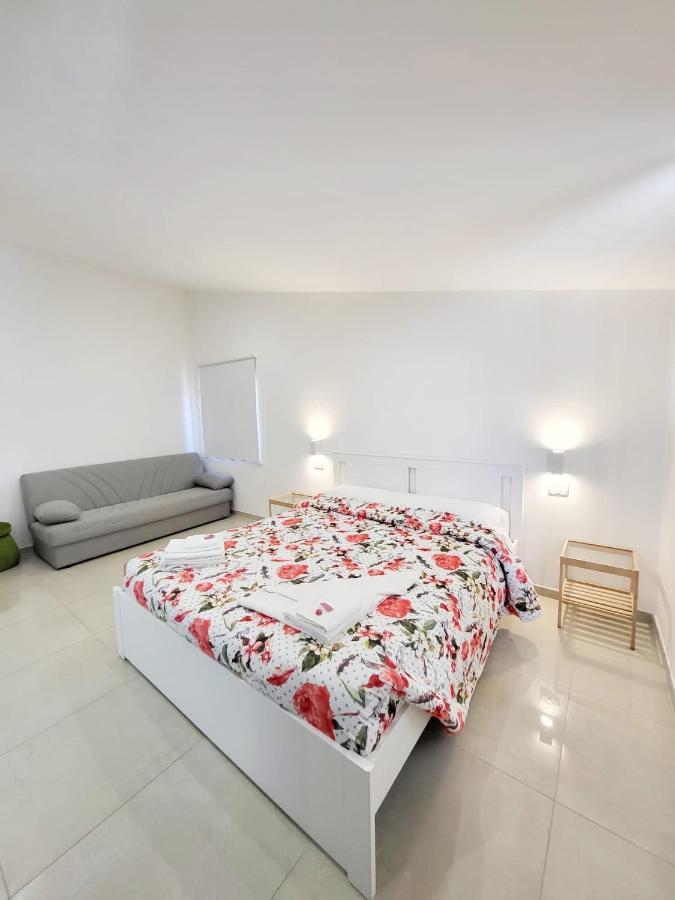 マルティンシクーロ D Annunziohouse Bed & Breakfast エクステリア 写真